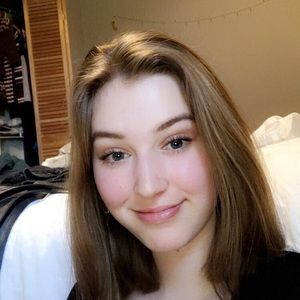 Meet your Posher, Lena